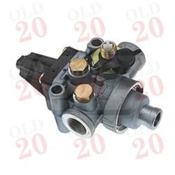 John Deere 7000 and 8000 Series Air Brake Relief Valve